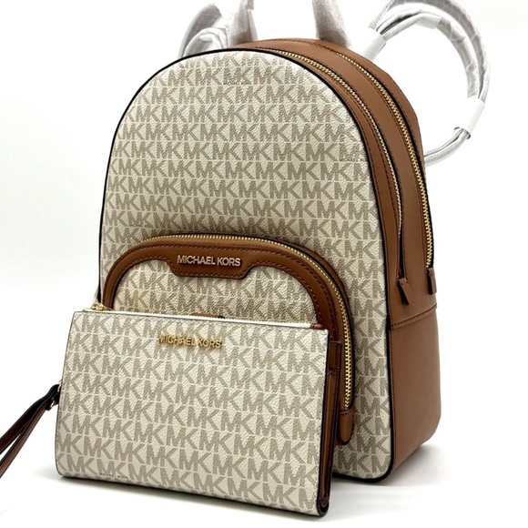 Michael Kors Jaycee Medium Logo Backpack & Matching Double Zip Wallet Vanilla - Picture 1 of 14